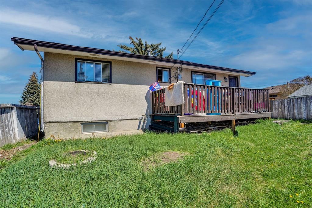43 Maranda Close Ne, Calgary, AB - Outdoor With Deck Patio Veranda