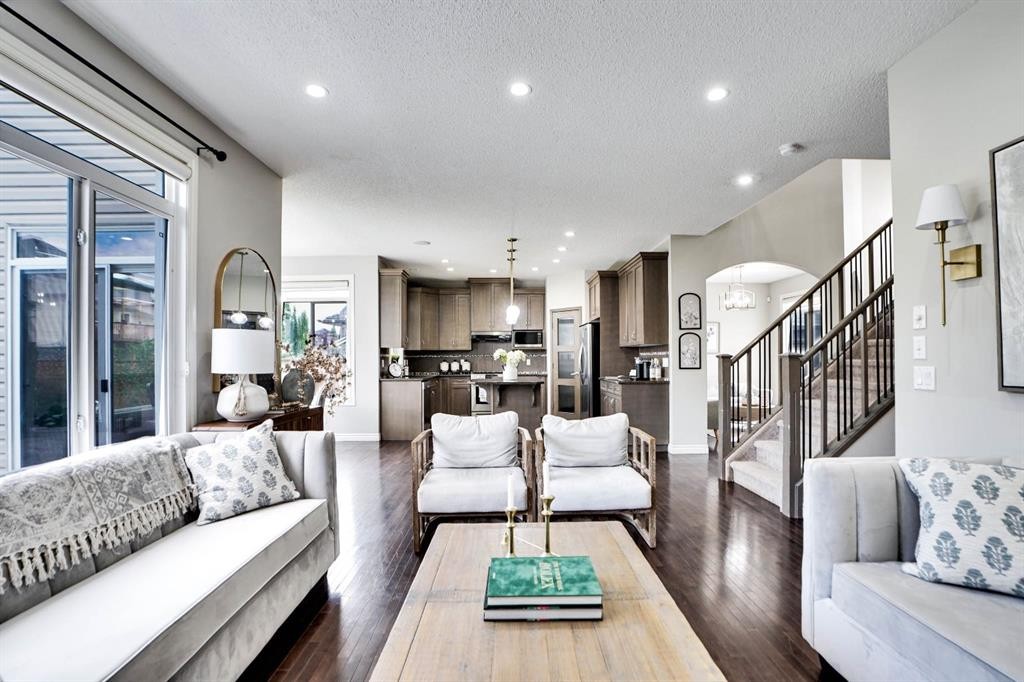 117 Hawkmere Place, Chestermere, AB - Indoor Photo Showing Living Room