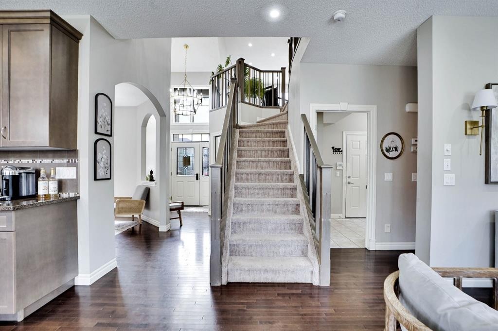 117 Hawkmere Place, Chestermere, AB - Indoor