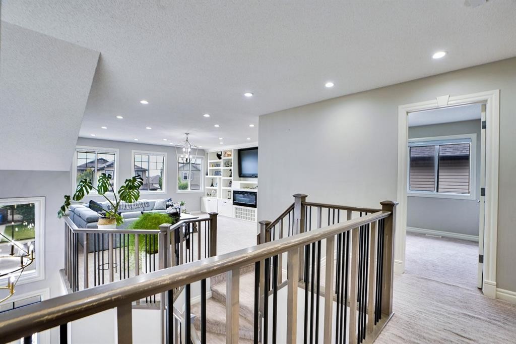 117 Hawkmere Place, Chestermere, AB - Indoor Photo Showing Other Room