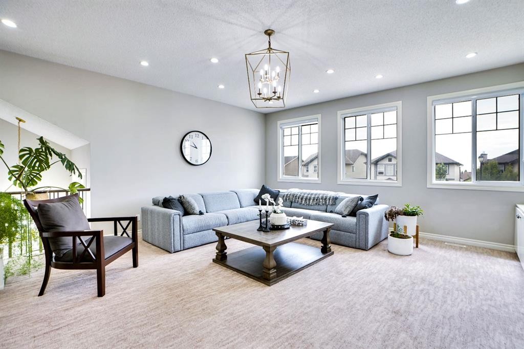 117 Hawkmere Place, Chestermere, AB - Indoor Photo Showing Living Room