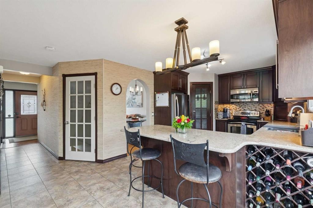 48 Westridge Drive, Okotoks, AB