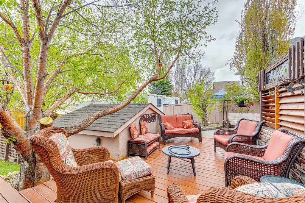 48 Westridge Drive, Okotoks, AB