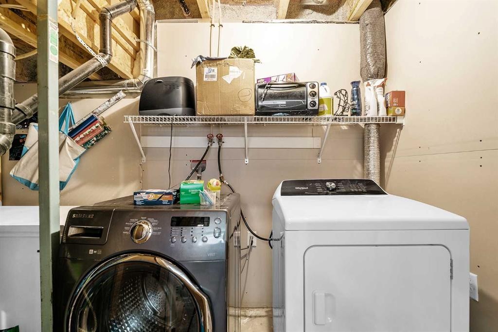 176 Skyview Point Green Ne, Calgary, AB - Indoor Photo Showing Laundry Room