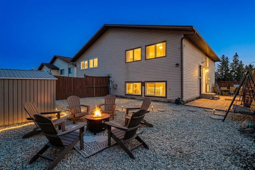 1 Templemont Road Ne, Calgary, AB - Outdoor With Deck Patio Veranda With Exterior