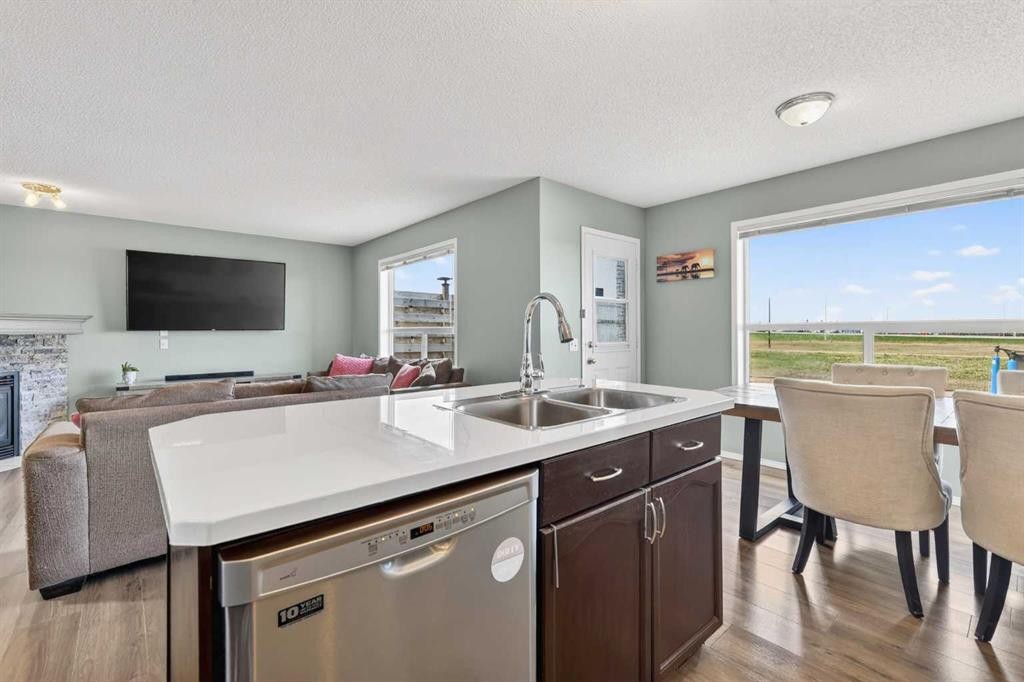 112 Chaparral Circle Se, Calgary, AB - Indoor Photo Showing Kitchen With Double Sink