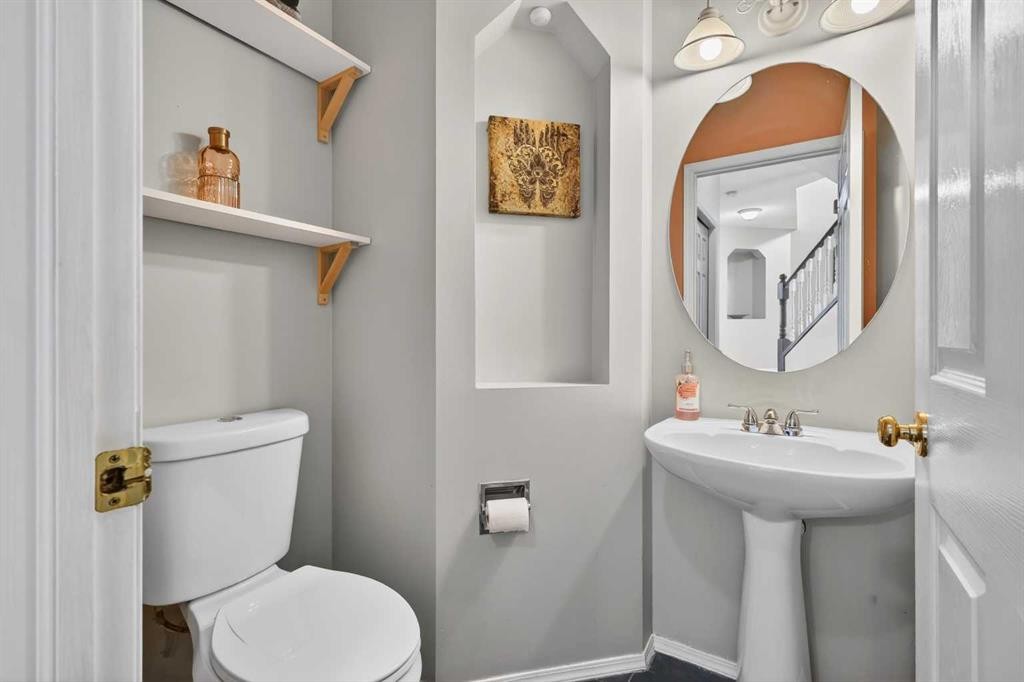 112 Chaparral Circle Se, Calgary, AB - Indoor Photo Showing Bathroom