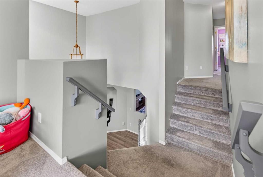 112 Chaparral Circle Se, Calgary, AB - Indoor Photo Showing Other Room