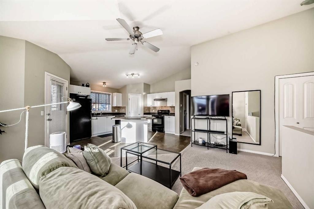 205-20 Panatella Landing Nw, Calgary, AB - Indoor Photo Showing Living Room
