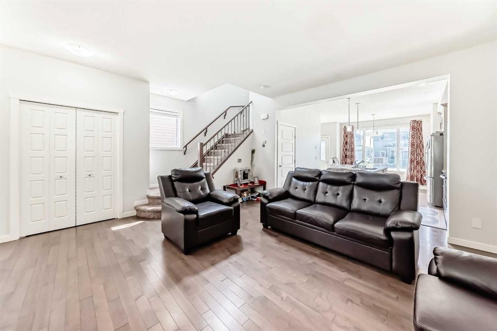 102 Saddlelake Terrace Ne, Calgary, AB - Indoor Photo Showing Living Room