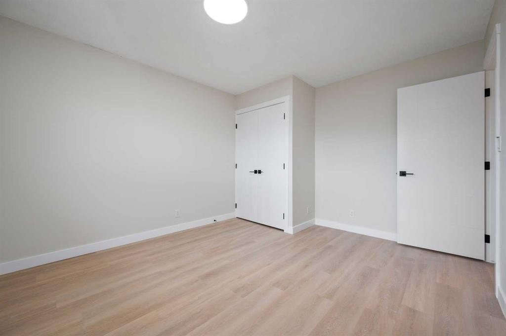 5023 Marlborough Drive Ne, Calgary, AB - Indoor Photo Showing Other Room