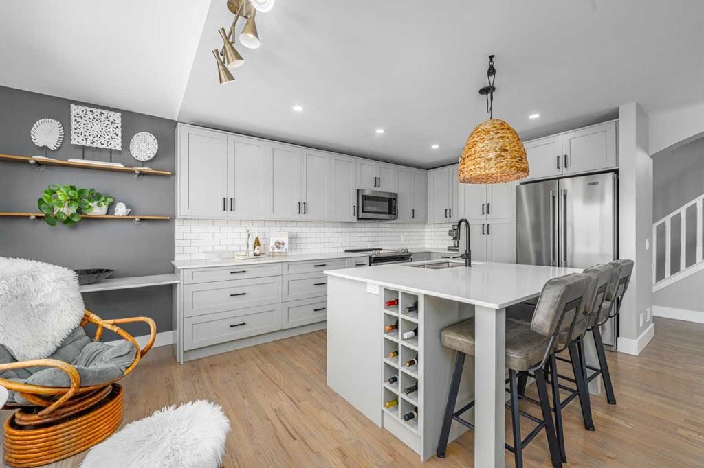 8 Sheep River Hill, Okotoks, AB - Indoor Photo Showing Other Room