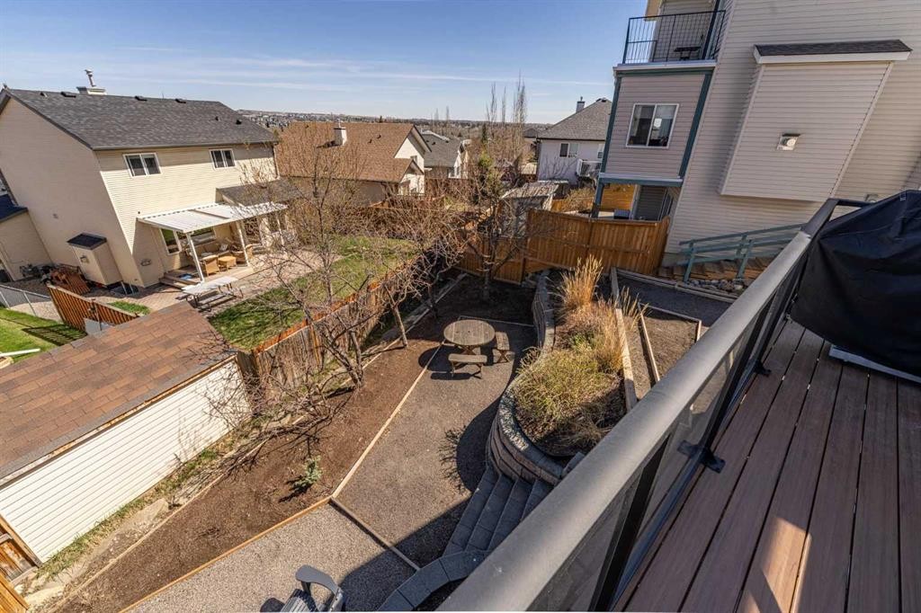8 Sheep River Hill, Okotoks, AB - Outdoor