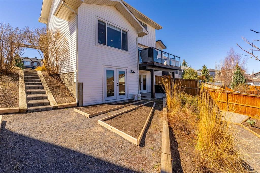 8 Sheep River Hill, Okotoks, AB - Outdoor