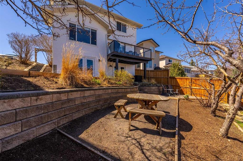 8 Sheep River Hill, Okotoks, AB - Outdoor