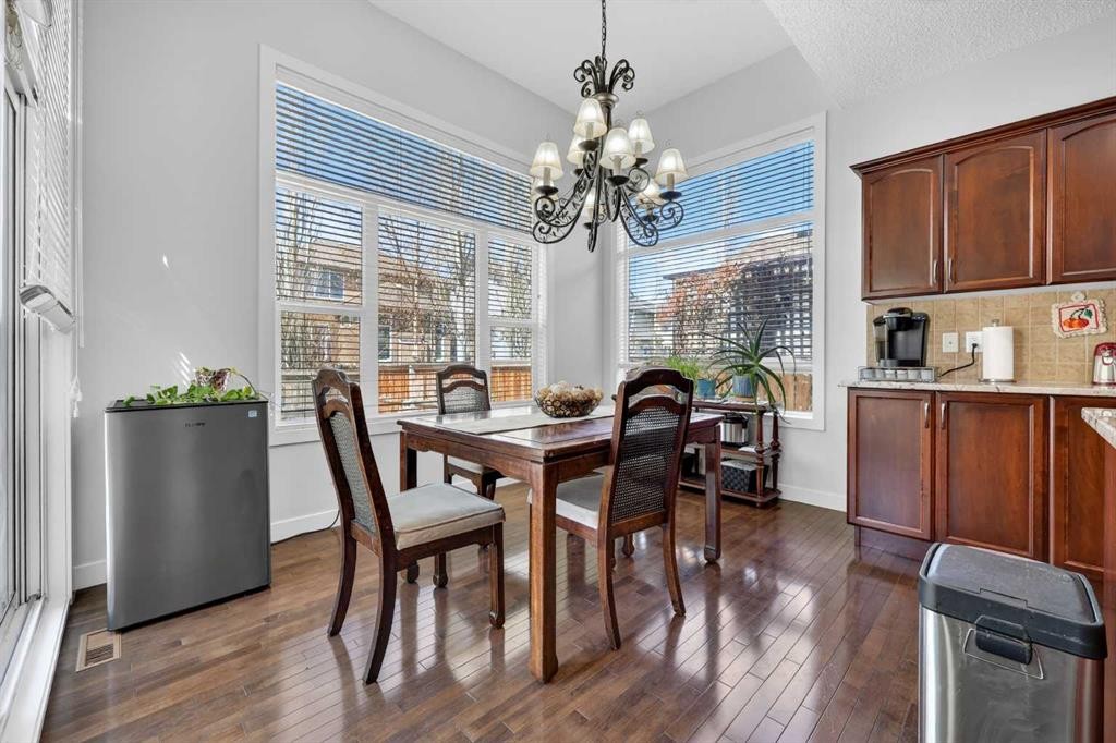 64 Cranridge Crescent Se, Calgary, AB - Indoor Photo Showing Dining Room