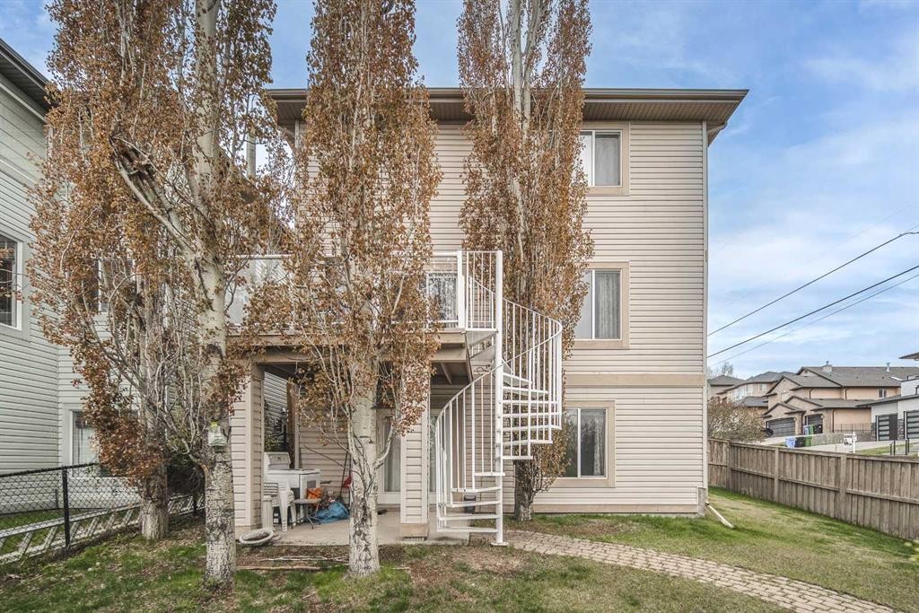 4 Springbank Bay Sw, Calgary, AB - Outdoor