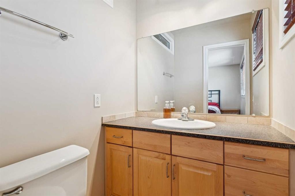 8523 Addison Place Se, Calgary, AB - Indoor Photo Showing Bathroom