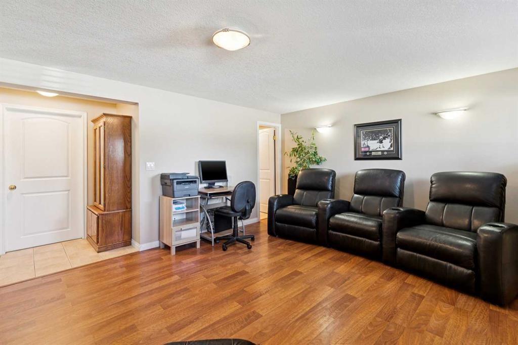 8523 Addison Place Se, Calgary, AB - Indoor Photo Showing Other Room