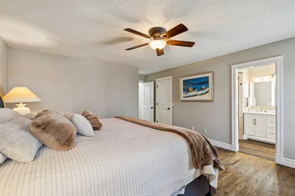 256 Sirocco Place Sw, Calgary, AB - Indoor Photo Showing Bedroom