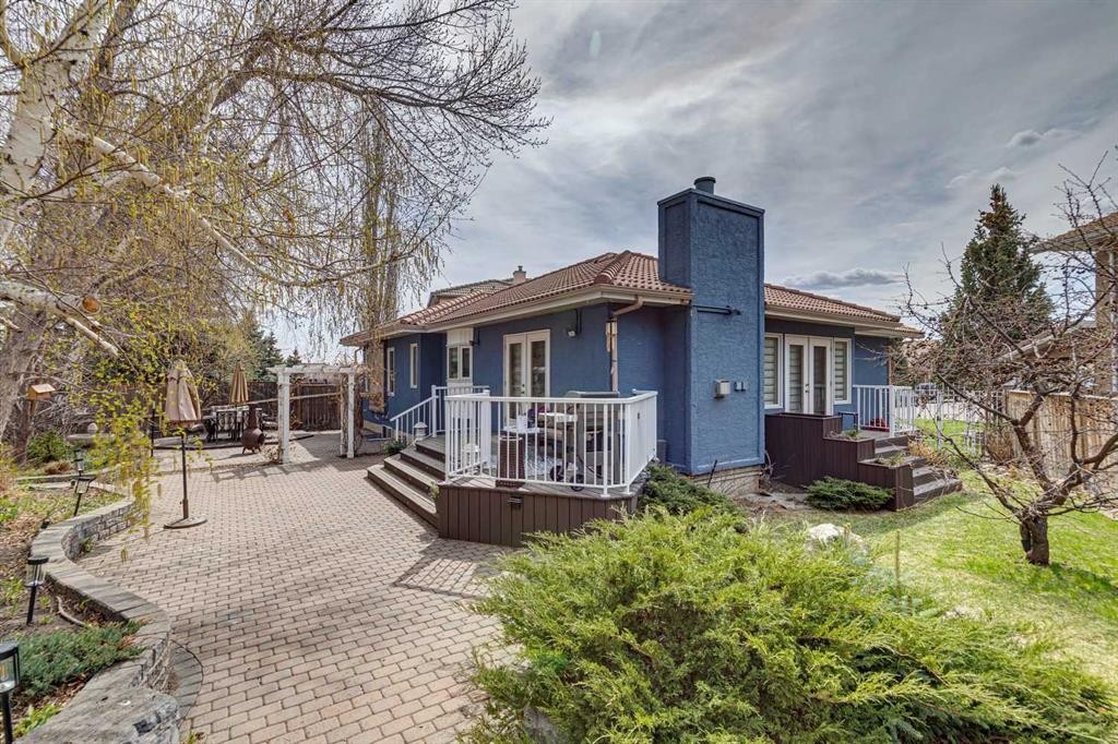 256 Sirocco Place Sw, Calgary, AB - Outdoor With Deck Patio Veranda