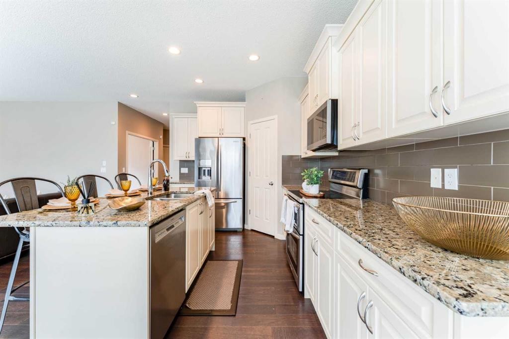 292 Auburn Bay Drive Se, Calgary, AB - Indoor Photo Showing Kitchen With Double Sink With Upgraded Kitchen