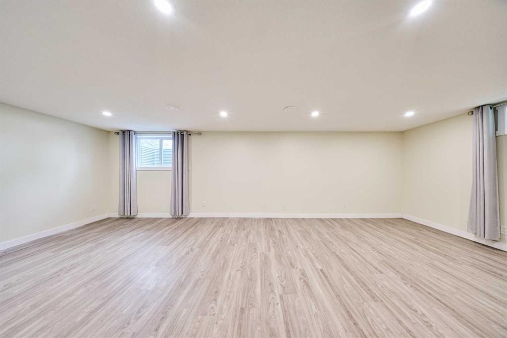 2733 Brecken Road Nw, Calgary, AB - Indoor Photo Showing Basement