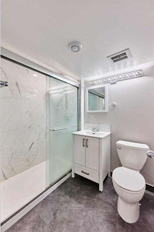 2733 Brecken Road Nw, Calgary, AB - Indoor Photo Showing Bathroom