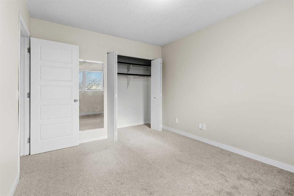 37 Martingrove Way Ne, Calgary, AB - Indoor Photo Showing Other Room