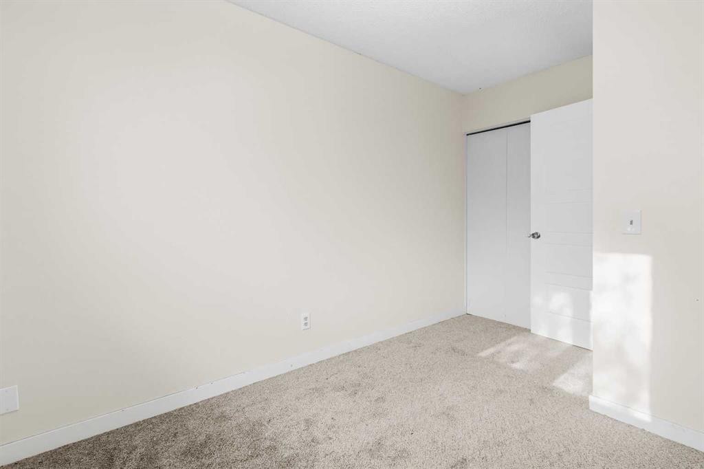 37 Martingrove Way Ne, Calgary, AB - Indoor Photo Showing Other Room