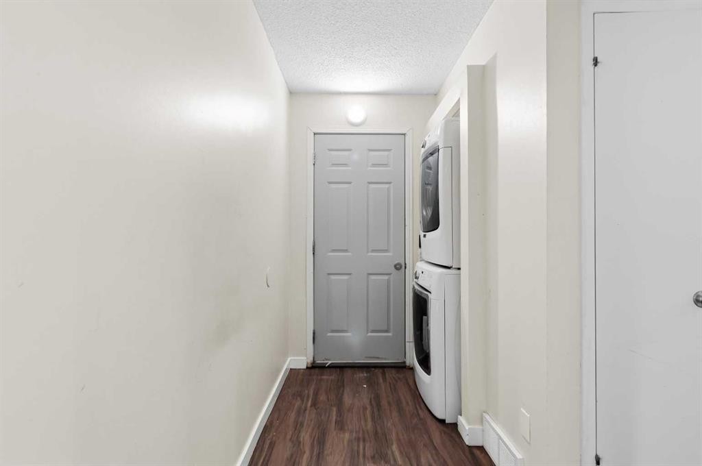 37 Martingrove Way Ne, Calgary, AB - Indoor Photo Showing Laundry Room