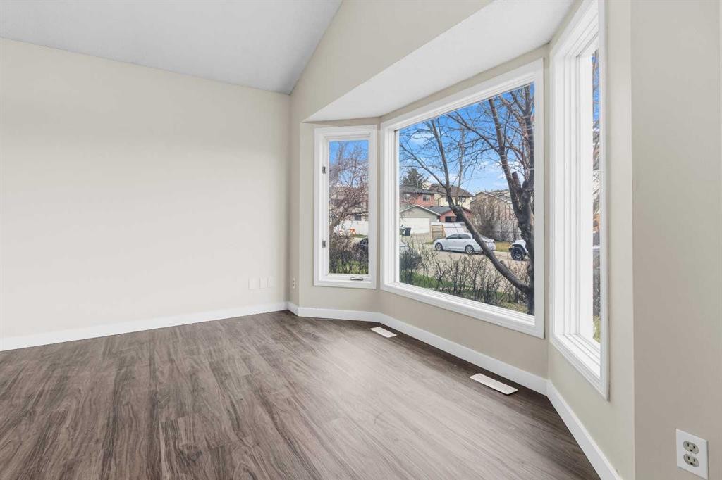37 Martingrove Way Ne, Calgary, AB - Indoor Photo Showing Other Room