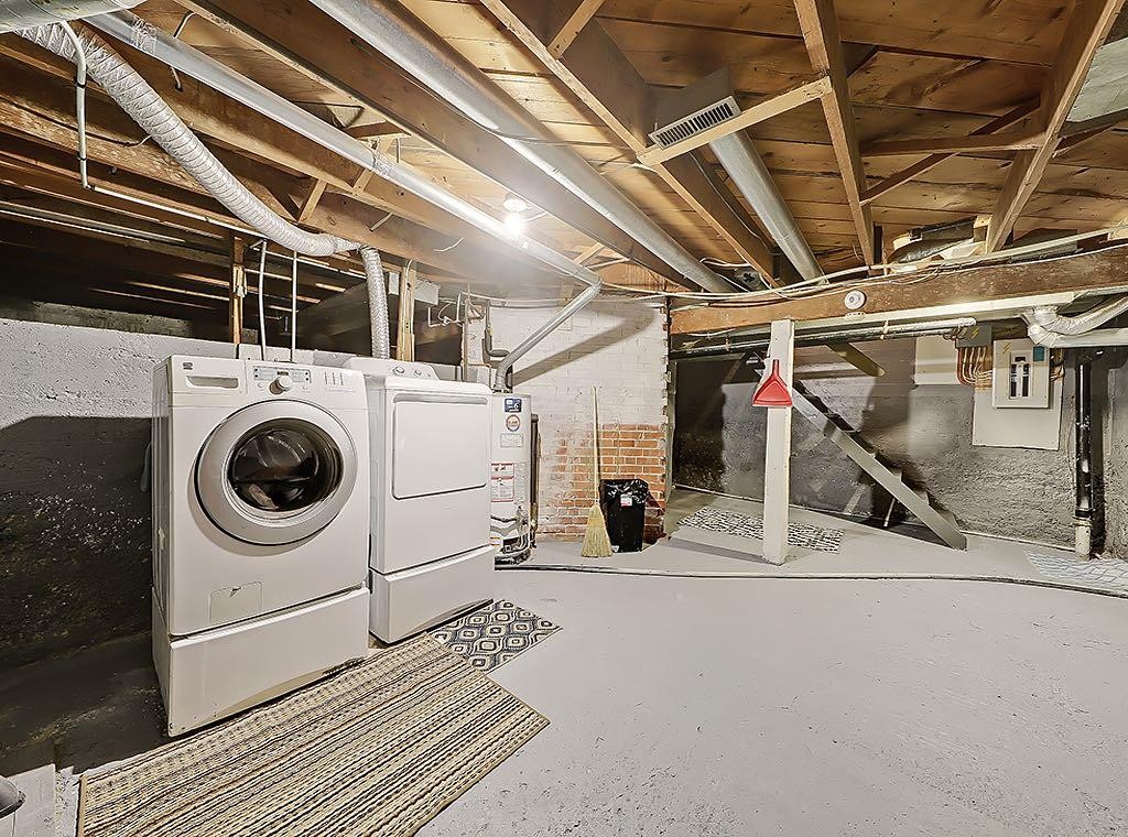 5136 54 Avenue, Stavely, AB - Indoor Photo Showing Laundry Room