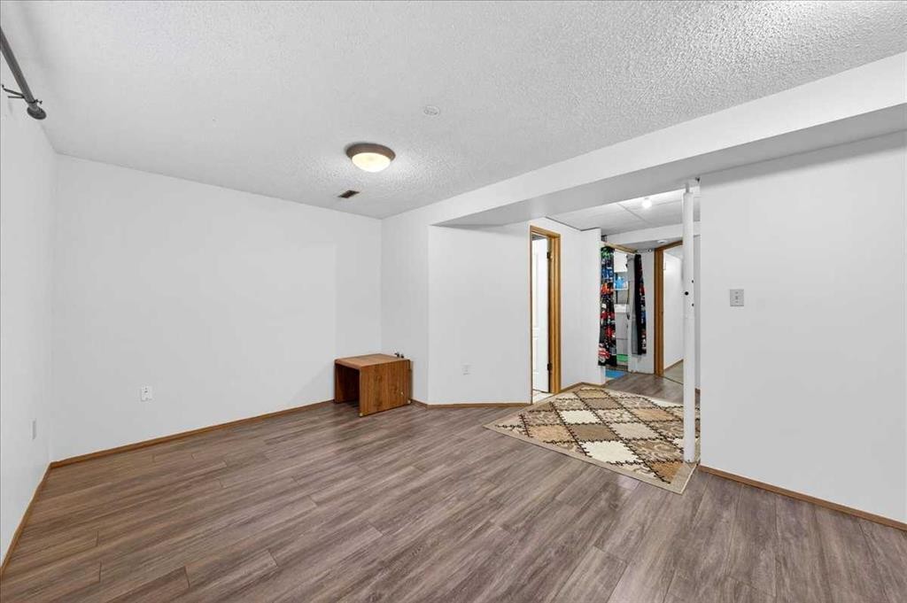 124 Martinwood Court Ne, Calgary, AB - Indoor Photo Showing Other Room