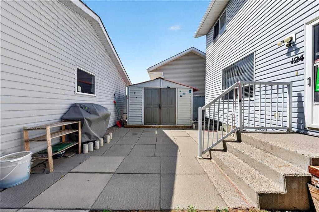 124 Martinwood Court Ne, Calgary, AB - Outdoor With Exterior