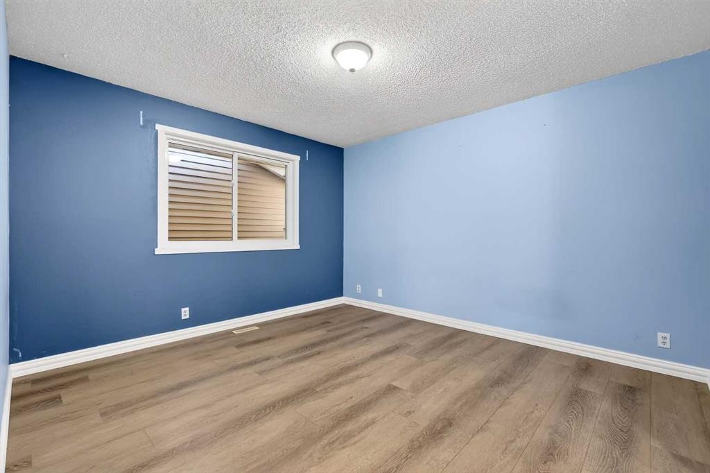 236 Mckerrell Way Se, Calgary, AB - Indoor Photo Showing Other Room