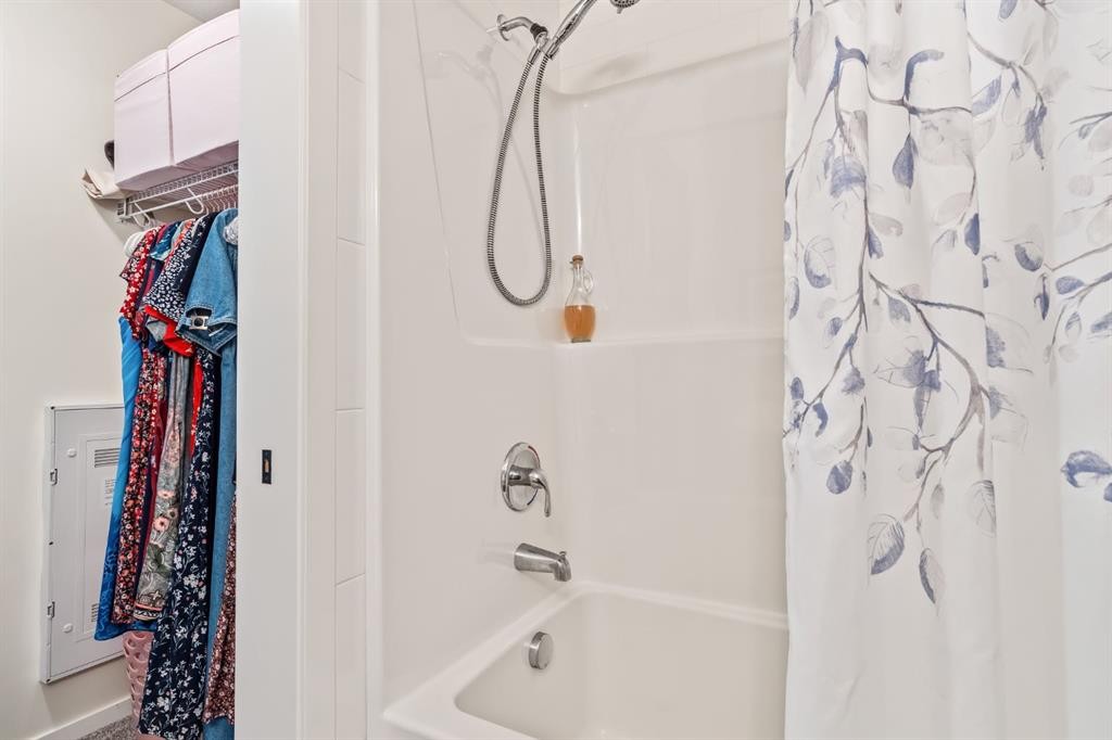 6302-151 Legacy Main Street Se, Calgary, AB - Indoor Photo Showing Bathroom