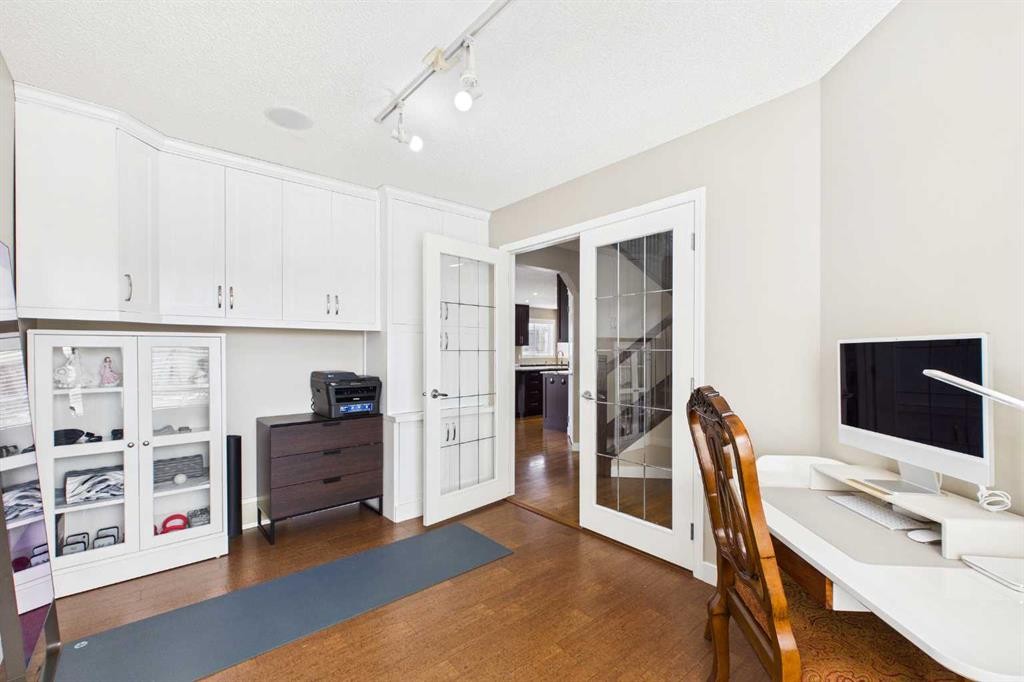 149 Tuscany Ravine Bay Nw, Calgary, AB - Indoor Photo Showing Office