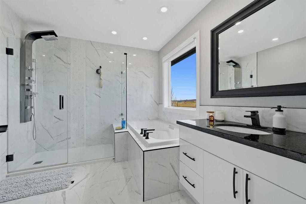 115 Everwoods Park Sw, Calgary, AB - Indoor Photo Showing Bathroom