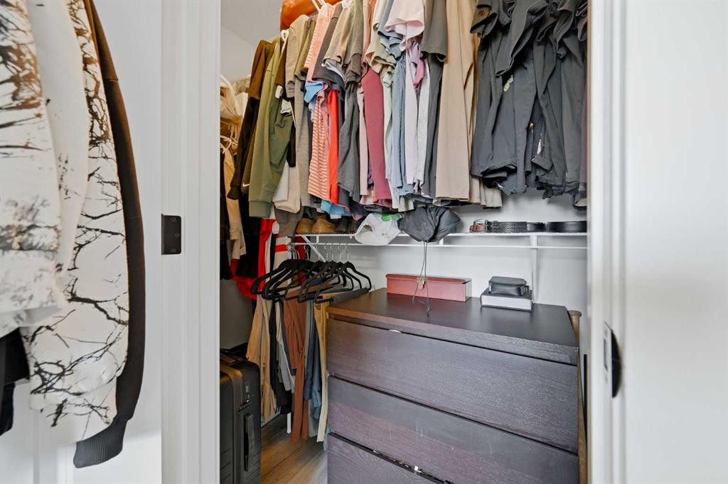 115 Everwoods Park Sw, Calgary, AB - Indoor With Storage
