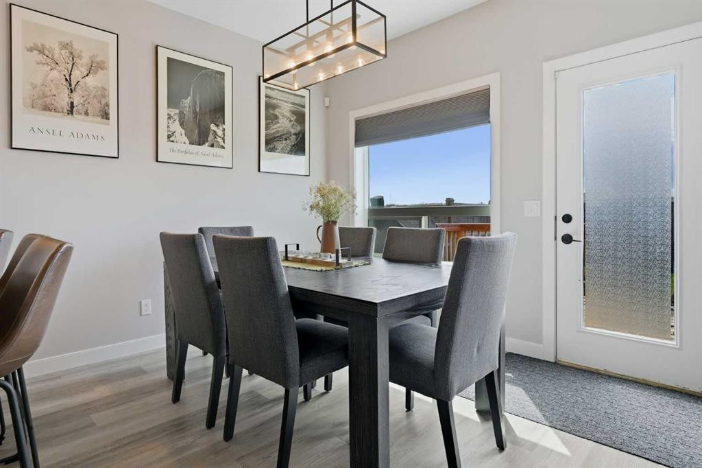 115 Everwoods Park Sw, Calgary, AB - Indoor Photo Showing Dining Room