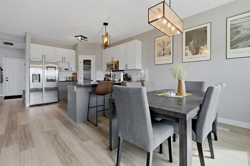 115 Everwoods Park Sw, Calgary, AB - Indoor Photo Showing Dining Room
