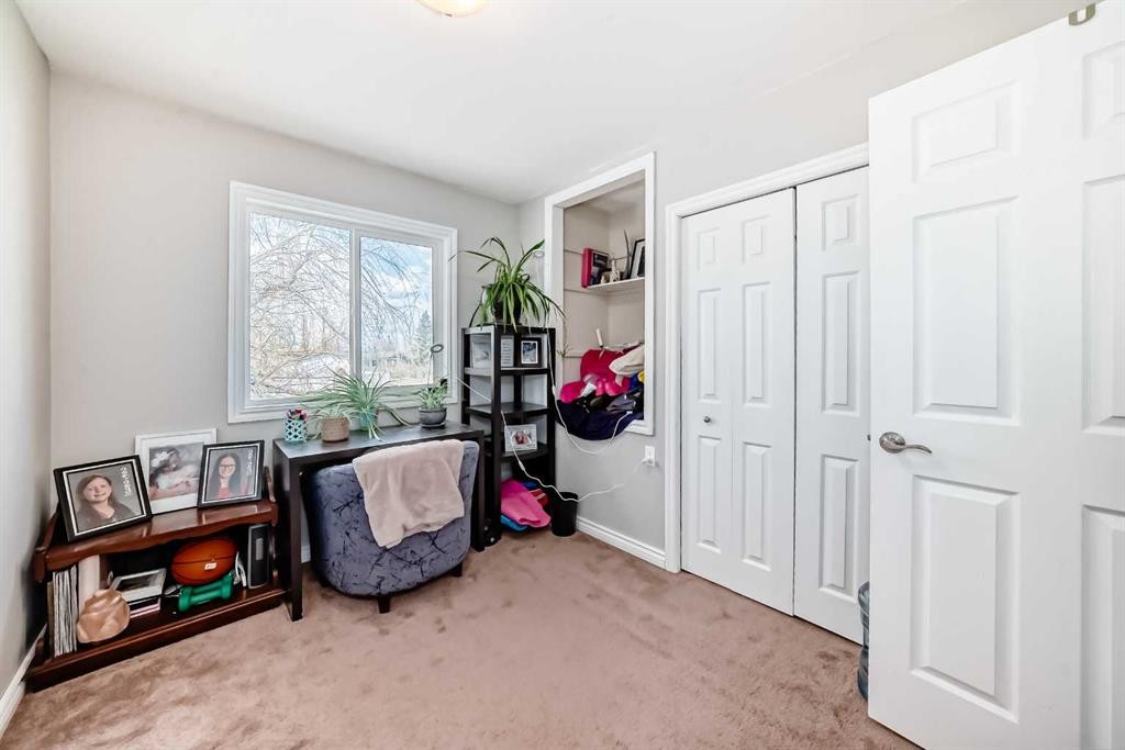3 Shannon Close, Olds, AB - Indoor