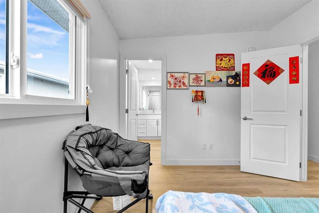 5023 North Haven Drive Nw, Calgary, AB - Indoor