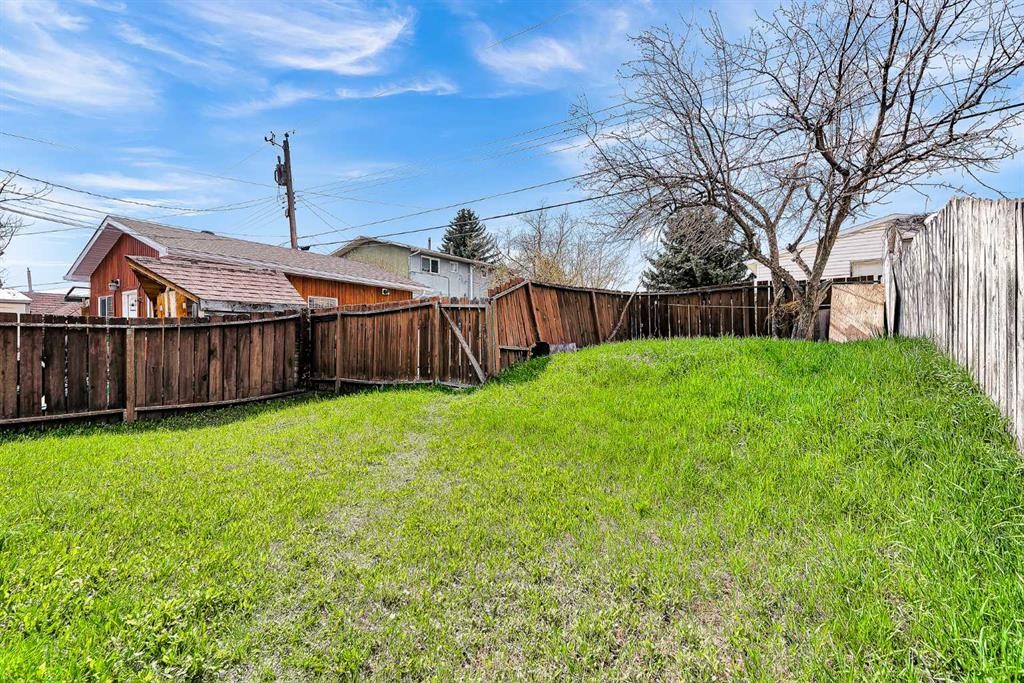 5023 North Haven Drive Nw, Calgary, AB - Outdoor