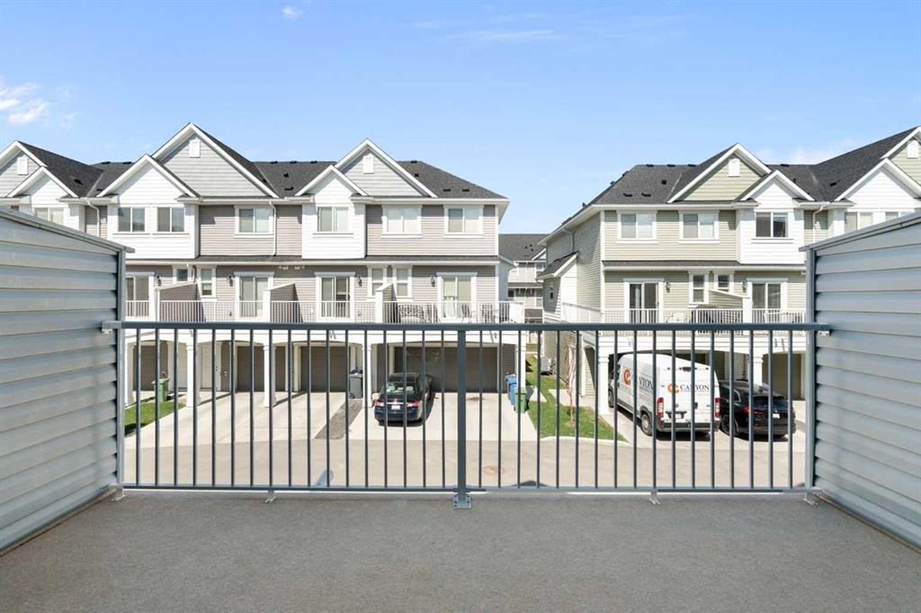 505 Copperstone Manor Se, Calgary, AB - Outdoor
