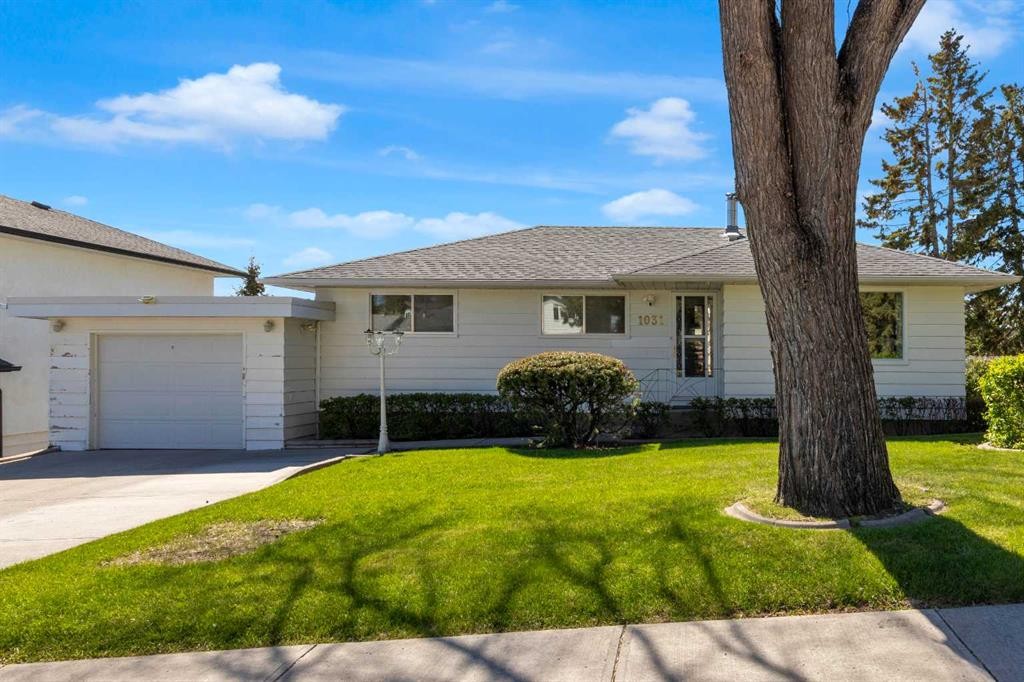 1031 Thorneycroft Drive Nw, Calgary, AB - Outdoor