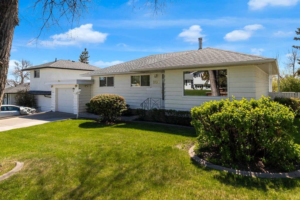 1031 Thorneycroft Drive Nw, Calgary, AB - Outdoor