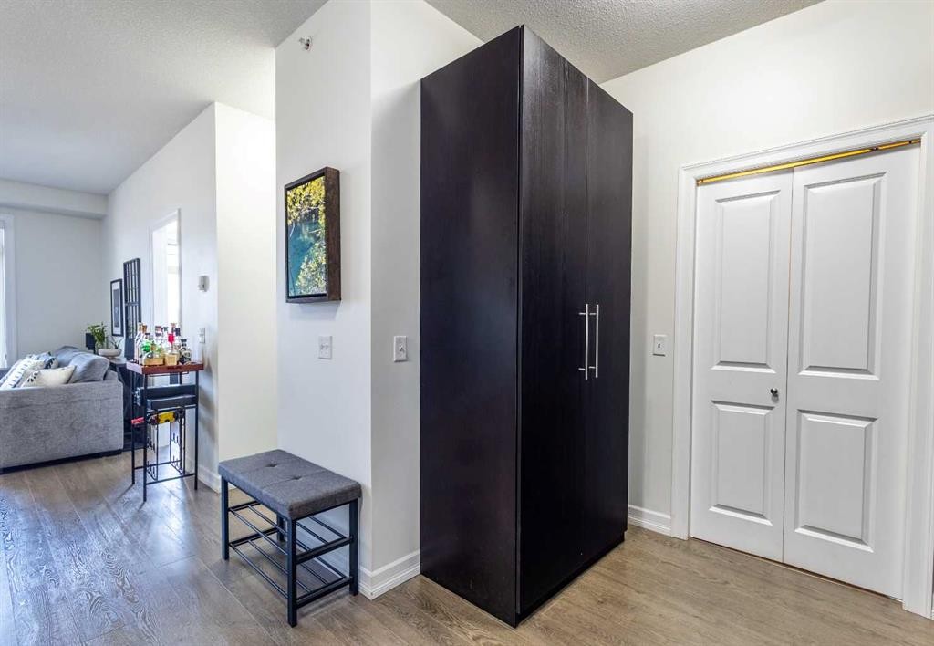 403-117 Copperpond Common Se, Calgary, AB - Indoor Photo Showing Other Room