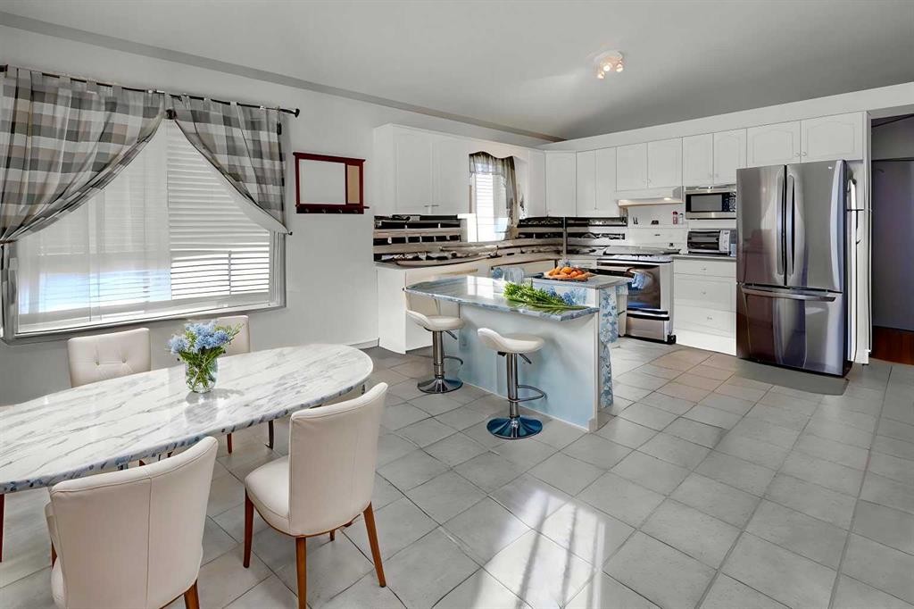 301 9 Street, Beiseker, AB - Indoor